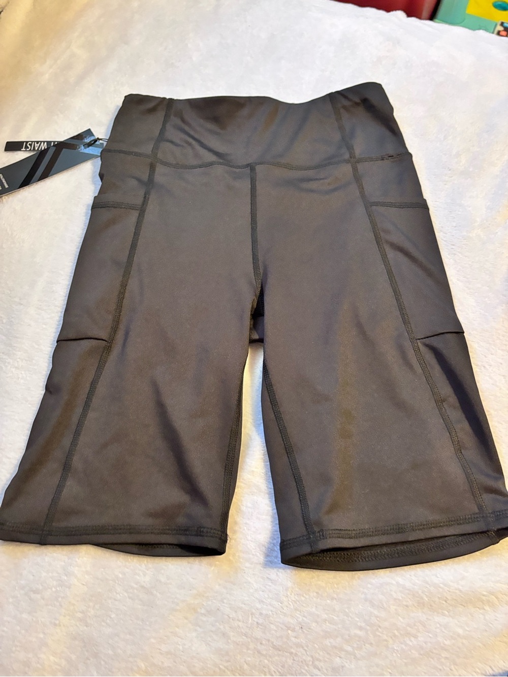 Kyodan Black High-Rise Bike Shorts with Side Pockets